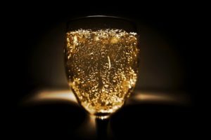 How to Choose your Favourite Festive Fizz